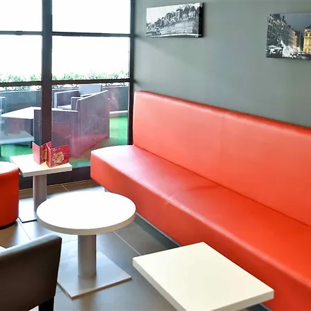 Ibis Lyon Est
