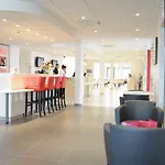 Ibis Lyon Est 3*