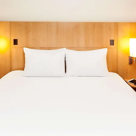 Ibis Lyon Est 3* Chaponnay