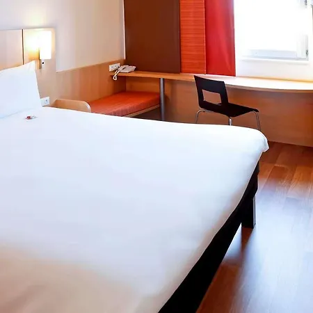 Otel Ibis Lyon Est Chaponnay