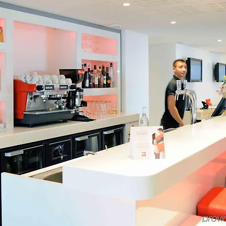 Ibis Lyon Est Szálloda