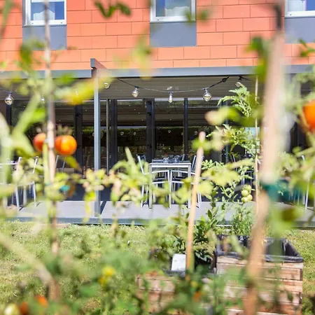 Hotel Ibis Lyon Est 3*