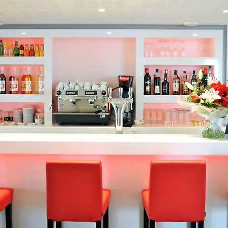 Ibis Lyon Est