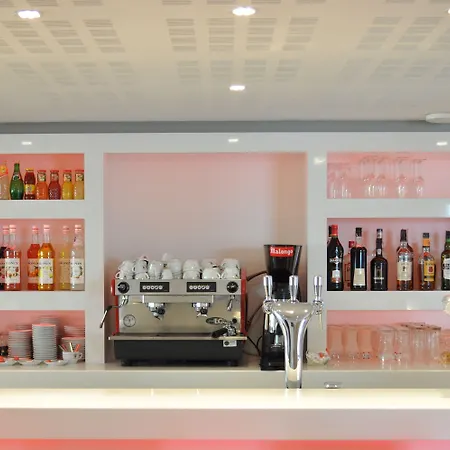 Hotel Ibis Lyon Est Chaponnay