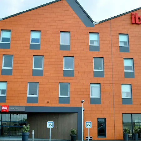 Ibis Lyon Est 3*