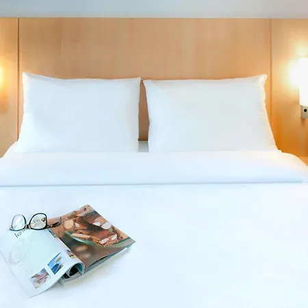 Ibis Lyon Est Hotel Chaponnay